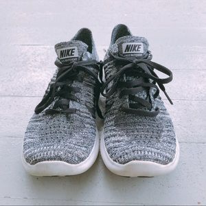 Nike Free Run FlyKnit Grey/Black Running Sneakers